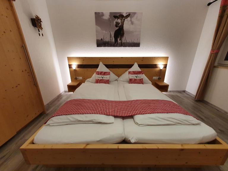 Gasthaus zum Hirschen - B&B Furtwangen