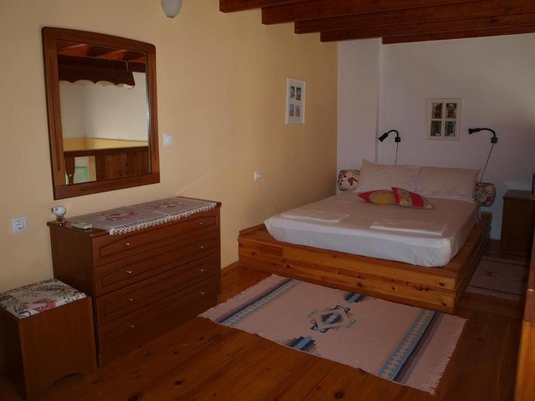 Andreas Apartments - B&B Sými