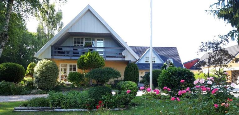 Skovboferie Apartments BB - Chambres d'hôtes Blåhøj Stationsby