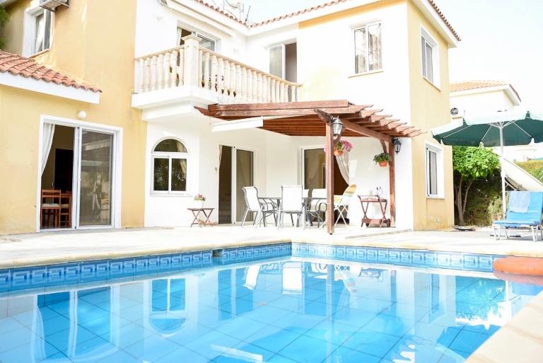Exellent 3 bedroom Villa in Coral Bay - B&B Pégeia