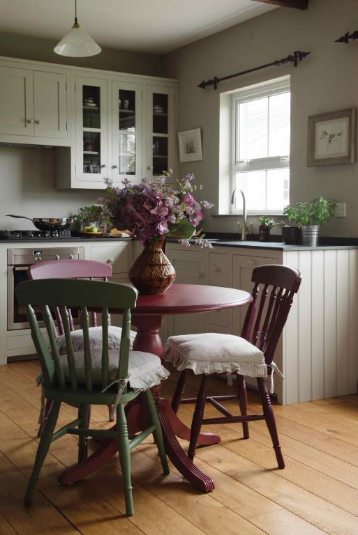 Elm Tree Cottage - Bed and Breakfast Fivemiletown