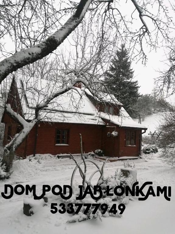 Dom pod jabłonkami - B&B Zarzecze