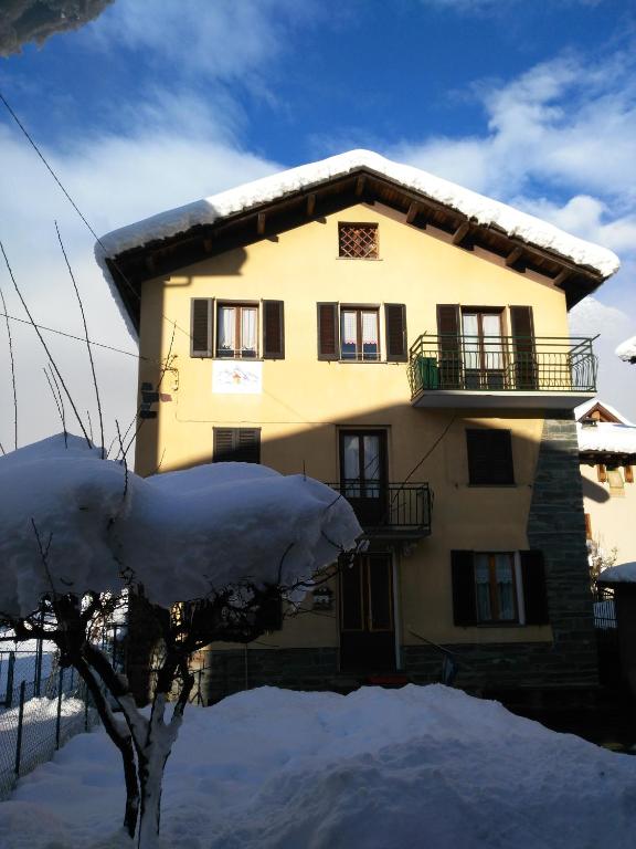Tra le Vette - Bed and Breakfast Caspoggio