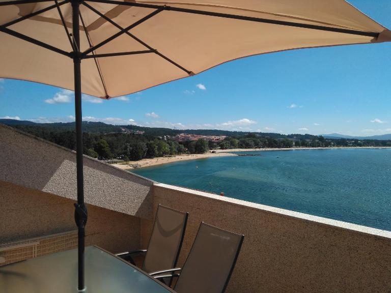 Impresionantes vistas al mar cerca de Santiago - B&B Boiro