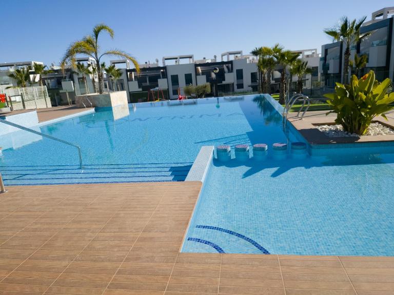 Oasis Beach 8 Top floor apartment in Torrevieja Punta Prima - B&B Torrevieja