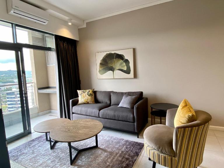 Menlyn Maine Trilogy 11th Floor - B&B Pretoria