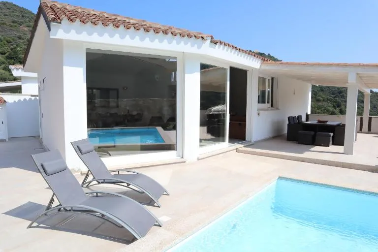 neues Haus mit beheiztem Pool - Ferienwohnung Brunella