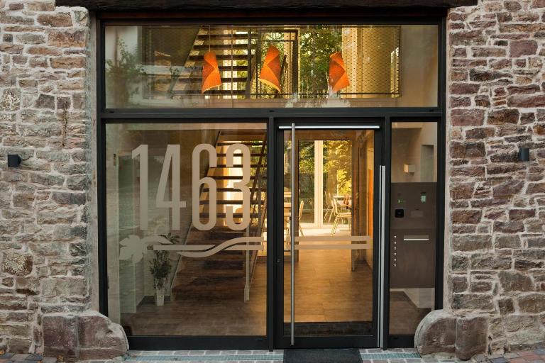 1463 Apartmenthaus & Restaurant - Chambres d'hôtes Karlsruhe