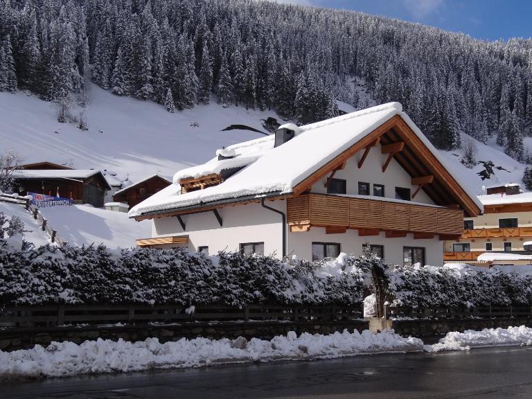 Haus Mittergries - B&B Tux