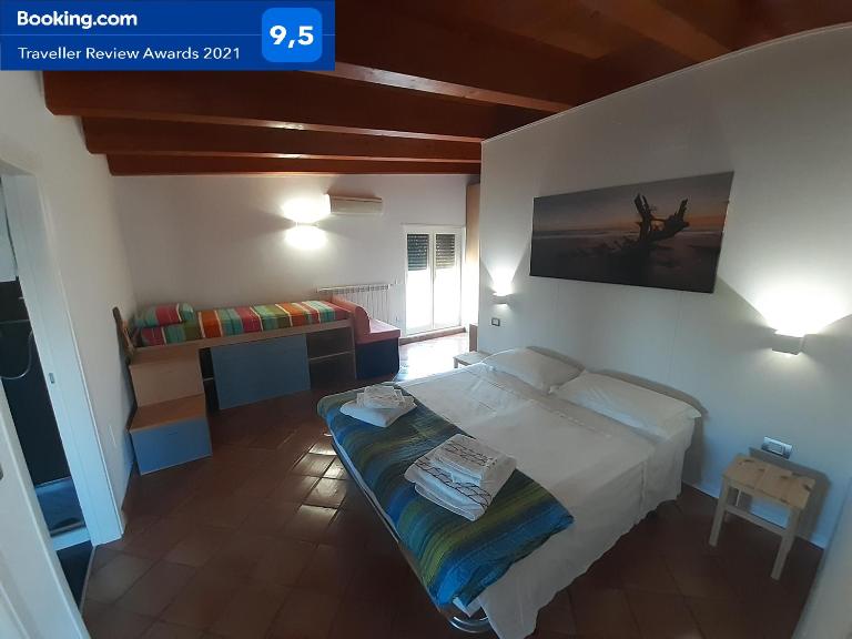 Casa Torre Palomba (Castel del Monte-Trani) - B&B Corato