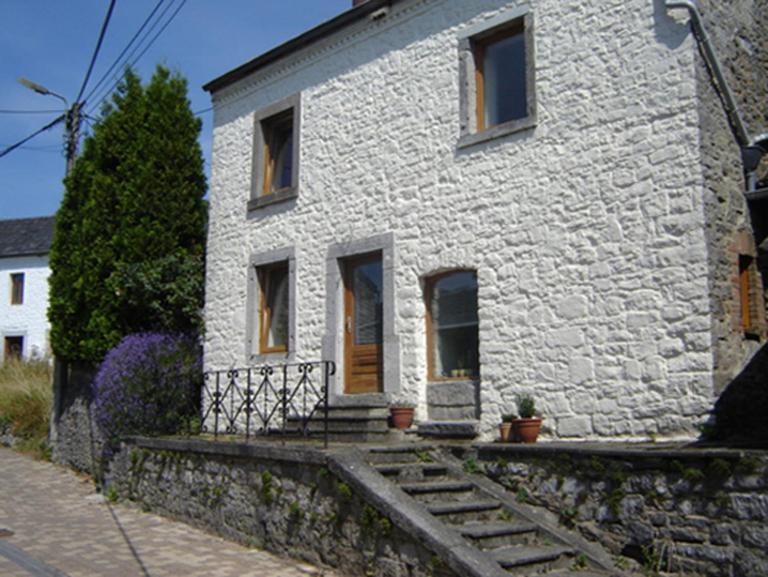 Celine - Maurenne - B&B Hastière-Lavaux