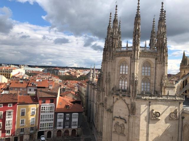 VUT 09-230 Apartamento Catedral, Ubicación Centro Excepcional y Wifi Burgos - B&B Burgos