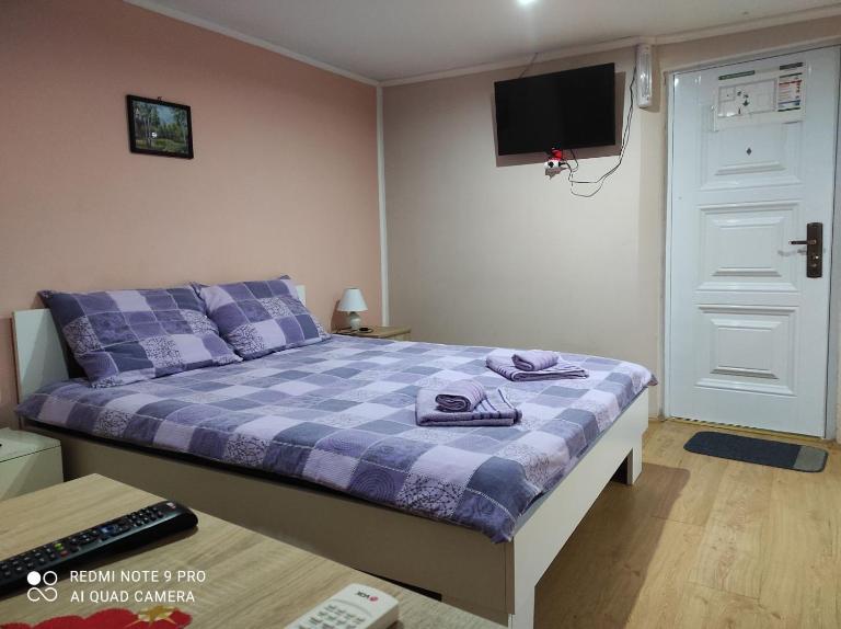 3 Andjela - B&B Vrdnik