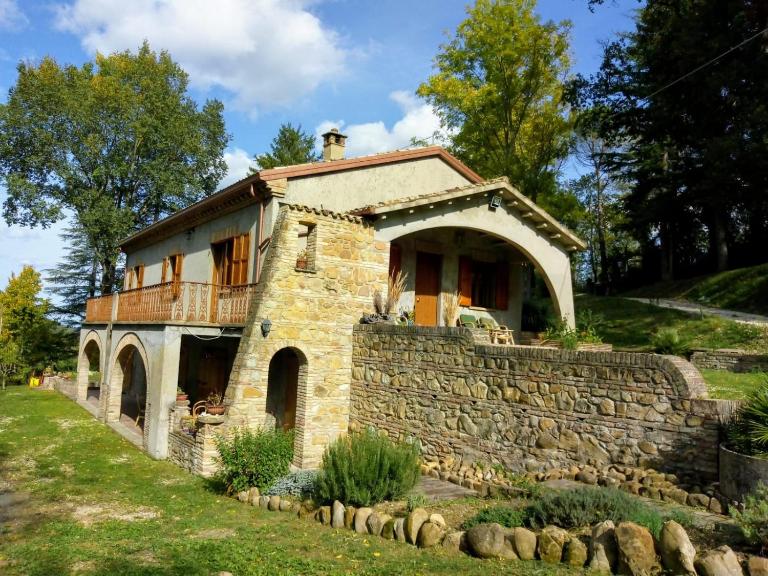 Casale La Pineta - B&B Mombaroccio