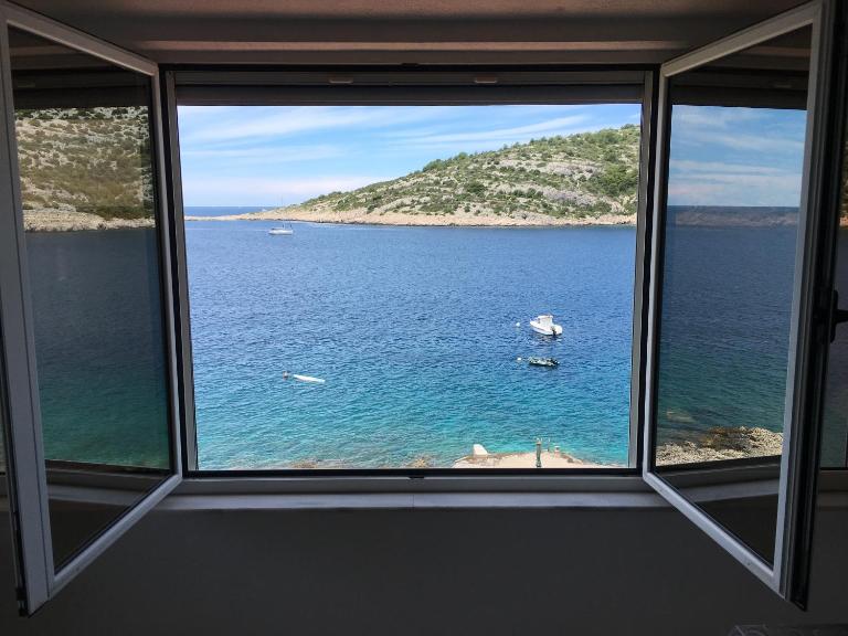Direkt am Meer-Apartments Puntaplanka - Chambres d'hôtes Rogoznica