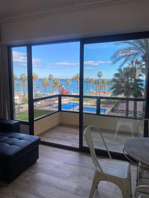 AlquilaEasy Aloha Playa - Bed and Breakfast Benalmádena