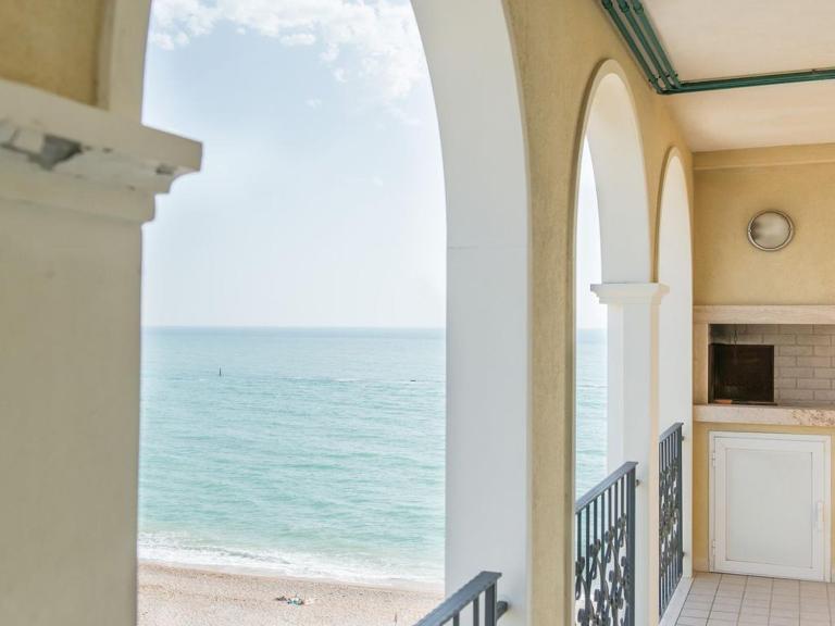 Prestigioso attico sul mare - B&B Porto Recanati