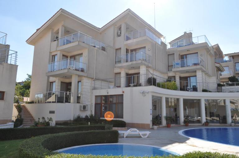 Beautiful family villa with sea view - B&B Byala