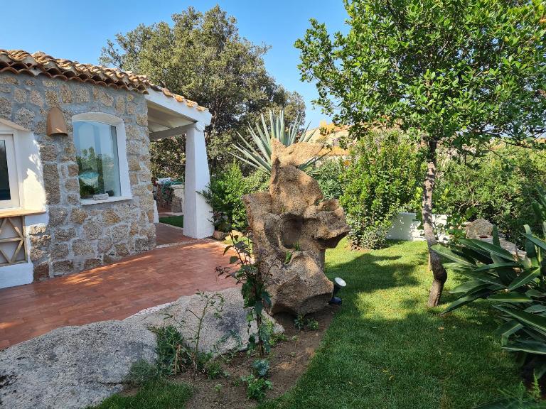 Casa Mariu' ,con giardino vista mare - Bed and Breakfast Liscia di Vacca