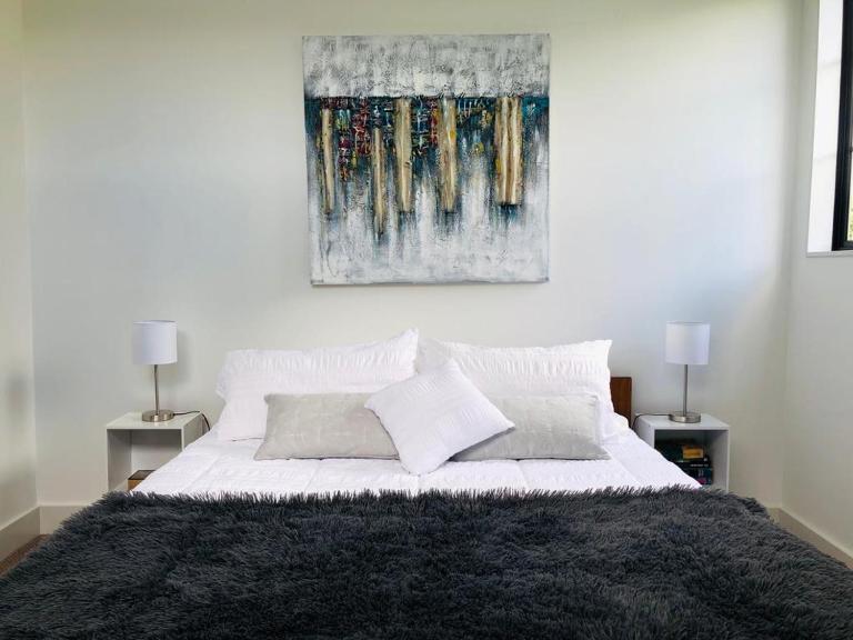 Spacious, Peaceful, Fully Equipped 1BR Apartment - Bed and Breakfast Upper Hutt