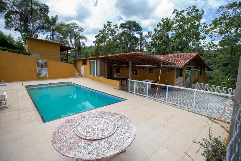 Chácara c piscina churrasqueira e Wi-Fi em Ibiúna - B&B Ibiúna