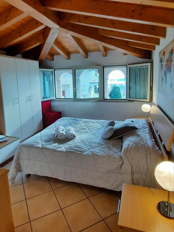 Appartamenti Esmera - Chambres d'hôtes Desenzano del Garda