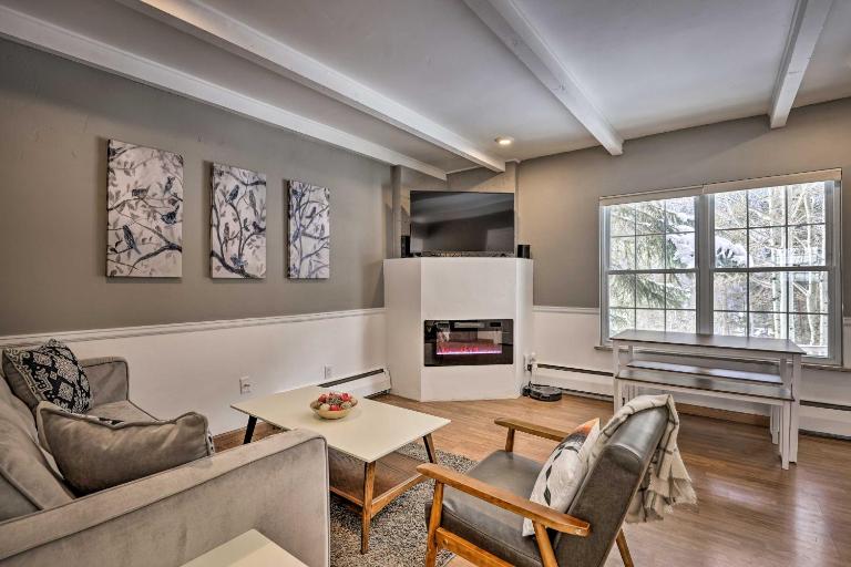 Prime East Vail Condo: Mountain Meets Modern! - B&B Vail