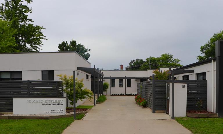 16 King Street - Bed and Breakfast Myrtleford