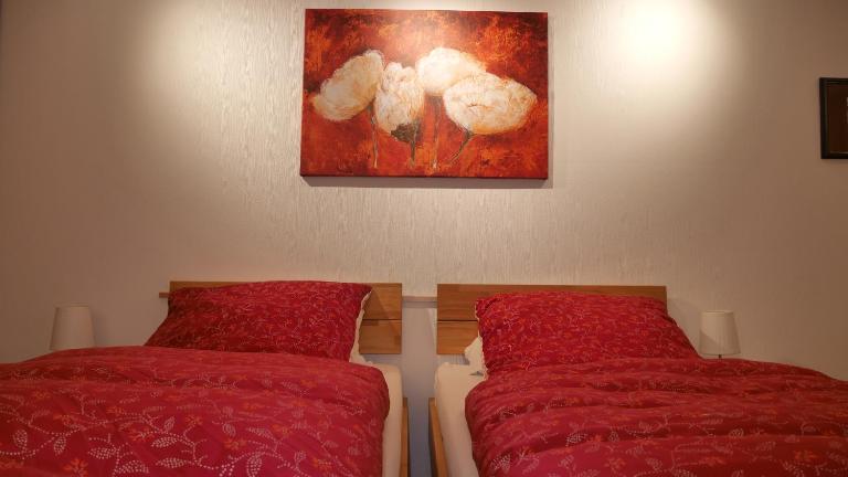 Ruhiges Apartment Nürnberg Süd Ost - Nähe Messe - mit Wallbox - Ferienwohnung Nürnberg