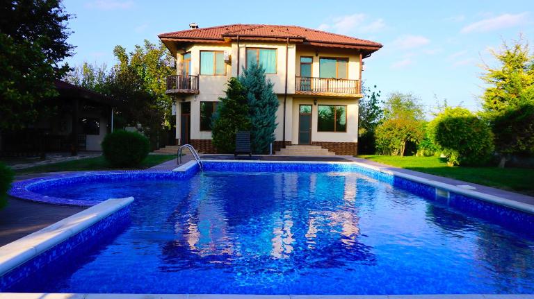 Вила Силва - Villa Silva - B&B Balgarevo