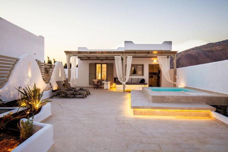 Dafnes Villa with Private Plunge Pool - Ferienwohnung Perivolos