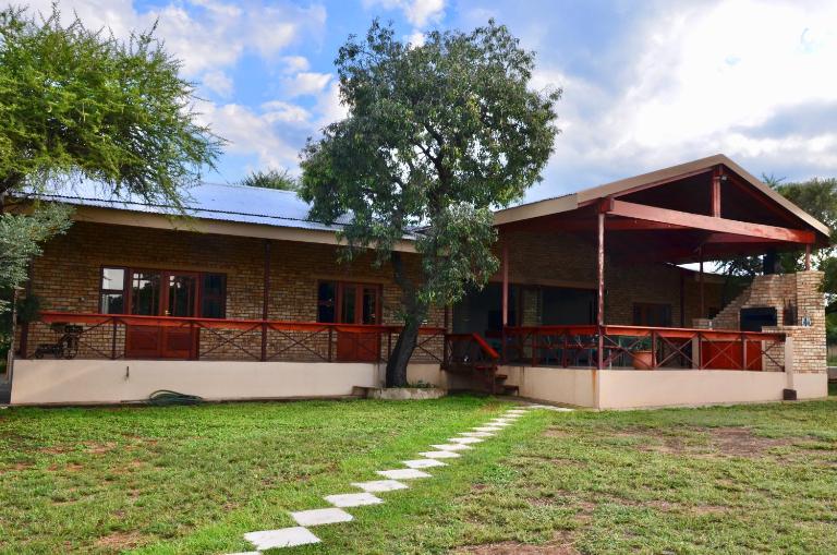 Muqurati Lodge - Dinokeng Game Reserve - B&B Klipdrift