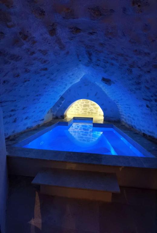 LE SPA INSOLITE DE MALAUCENE - B&B Malaucène