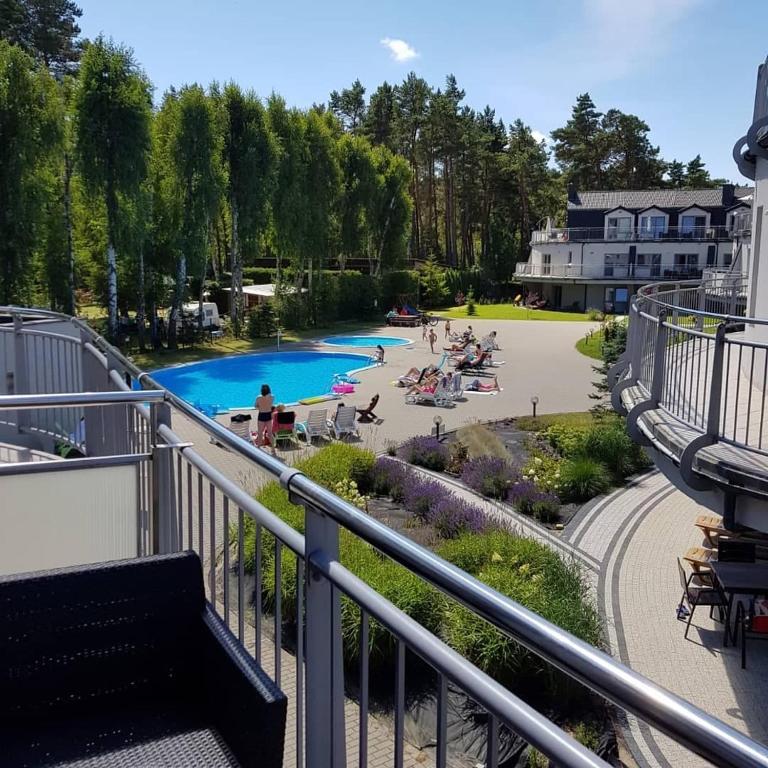 Apartament HAPPY 15 BASEN & KORT TENISOWY, OCHRONA 24h - B&B Pobierowo