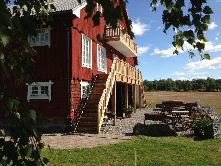 Låsta Gårdshotell - B&B Strängnäs