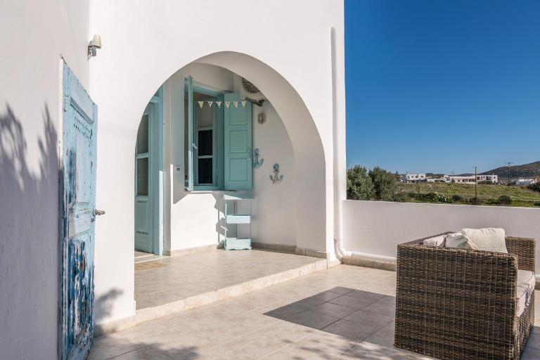 Stefania's Cycladic Apartments I - Bed and Breakfast Adámas