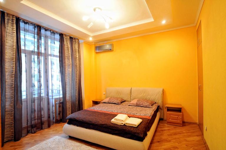 Отличная квартира рядом Золотыми воротами - B&B Kyiv