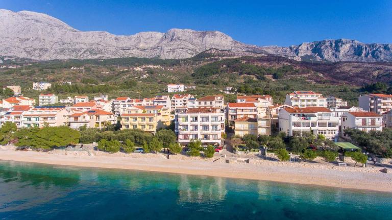 Apartments Marijan - Beachfront - Ferienwohnung Tučepi
