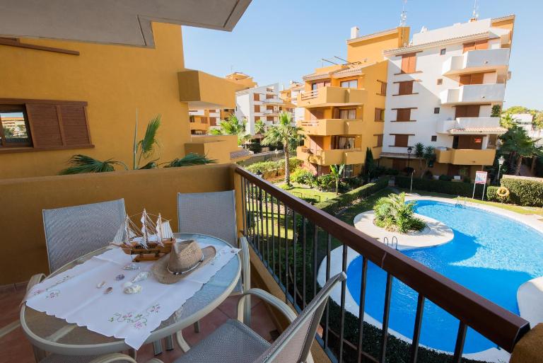 Apartament PARAISO DEL SOL - Chambres d'hôtes Torrevieja