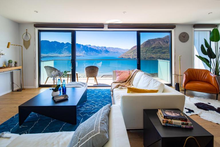 Luxury Away - Belle Vue - Bed and Breakfast Queenstown