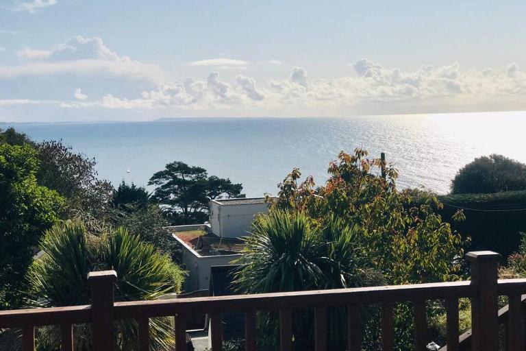Great couples accommodation with beautiful sea view - B&B Lyme Regis