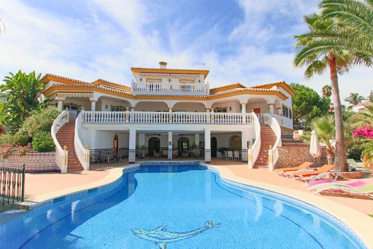 TESS Villa El Oasis - B&B Alhaurín de la Torre