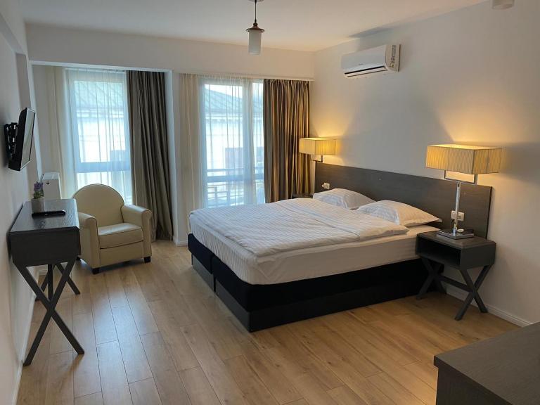 Urban 7 Residence - B&B Bucarest
