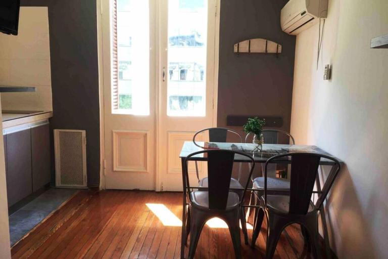 Duplex en centro histórico y turístico sobre AV de Mayo - Bed and Breakfast Buenos Aires