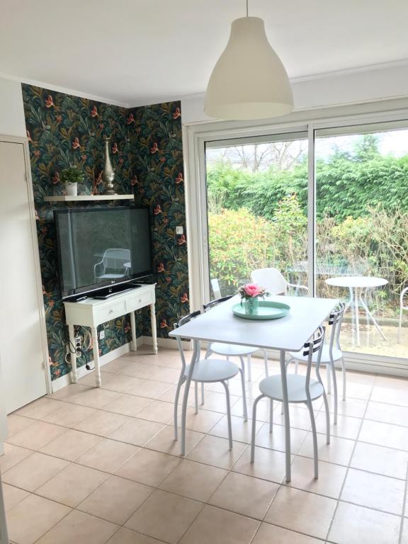 LE COCON - Terrasse - Lumineux - Proche RENNES - Ferienwohnung Liffré