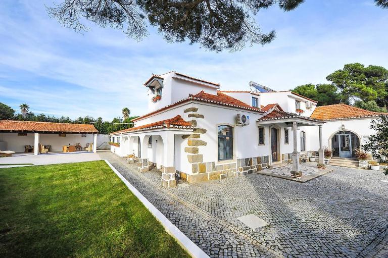 Santo António's Guesthouse - Chambres d'hôtes Cascais