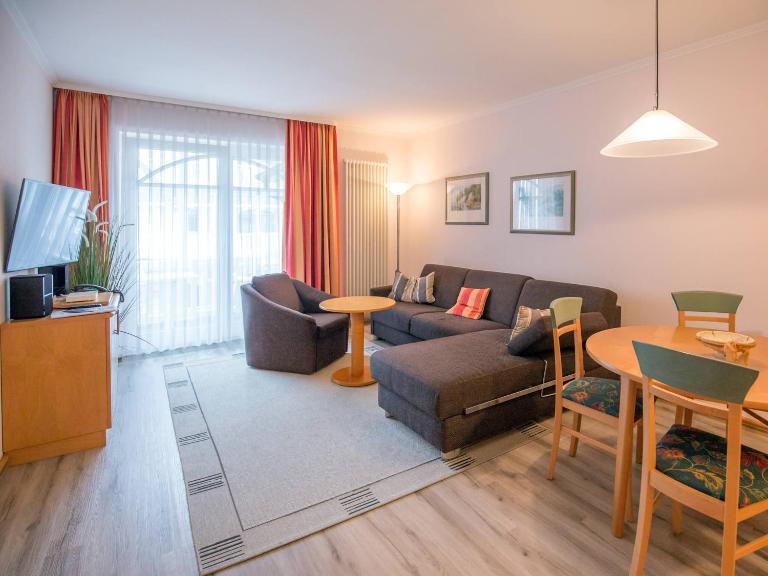 Strandvillen Binz - Ferienwohnung mit 1 Schlafzimmer und Balkon AH-628 - B&B Ostseebad Binz