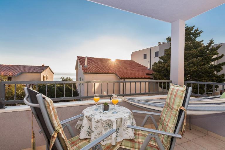 Neno - Bed and Breakfast Makarska