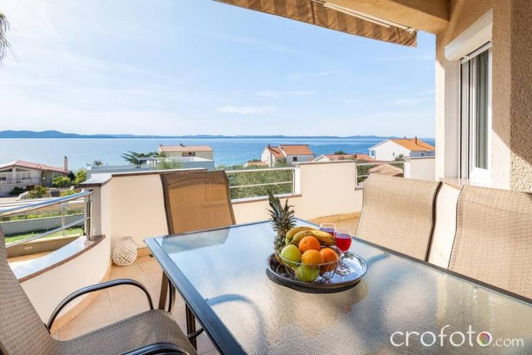 Luxury apartment with beautiful sea view - Ferienwohnung Kožino