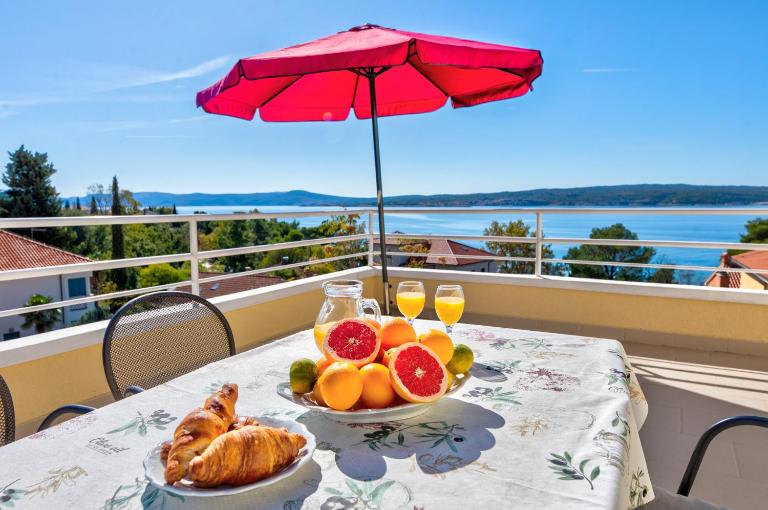 VILLA GINA - B&B Cirquenizza